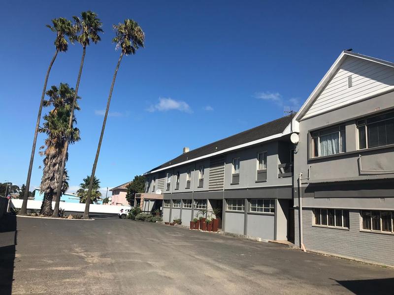 To Let 23 Bedroom Property for Rent in Peerless Park East Western Cape